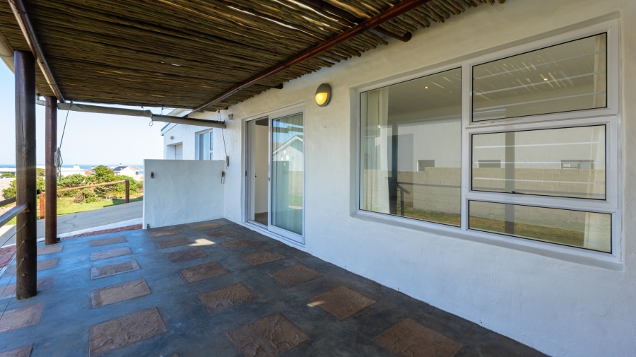 To Let 2 Bedroom Property for Rent in Oceanview Heights Western Cape